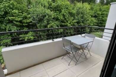 Appartement 2 pièces 744 €