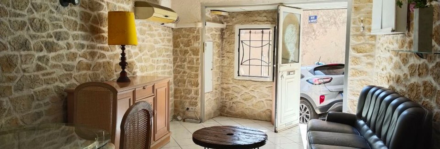 Appartement 2 Pièces 50 m² à louer à Pierrefeu-du-Var (83390)