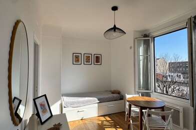 Appartement 1 pièces 890 €