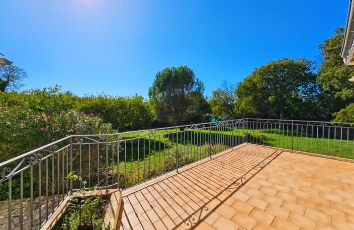 À Vendre à Uzès - Villa de 110m² sur 1500m² de terrain — photo 2