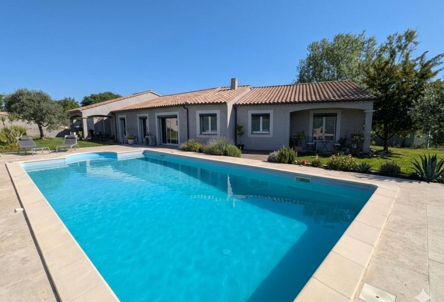 Villa contemporaine plain-pied — photo 1