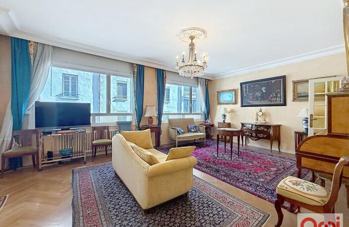 LYON 6ᵉ – BROTTEAUX Appartement familial de caractère – 131,40 m² – Balcon, loggia, stationnement — photo 3