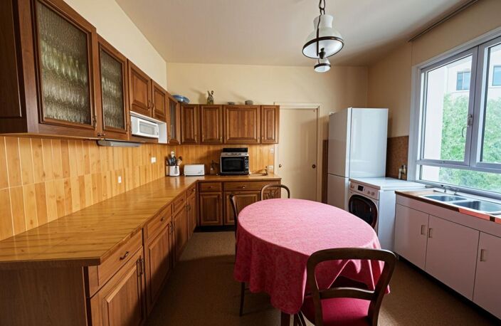 LYON 6ᵉ – BROTTEAUX Appartement familial de caractère – 131,40 m² – Balcon, loggia, stationnement — photo 5