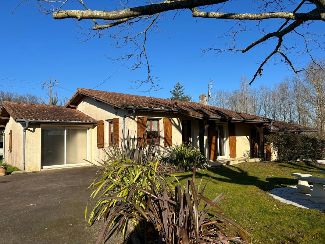 Villa / Maison  T4 à louer Aire-sur-l'Adour 40800