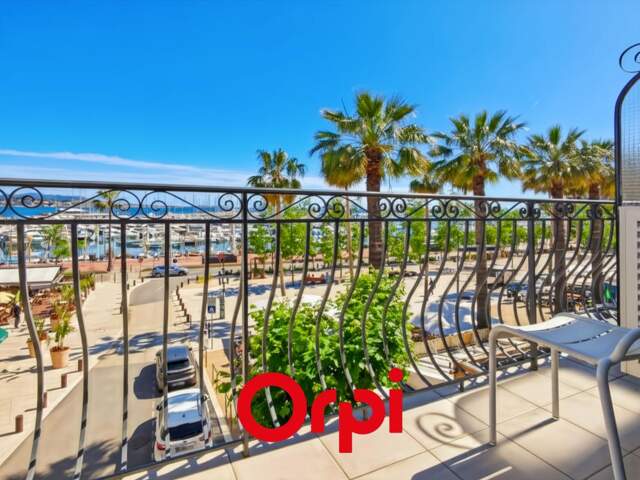 APPARTEMENT SUR LE PORT, VUE MER ET GARAGE — photo du bien