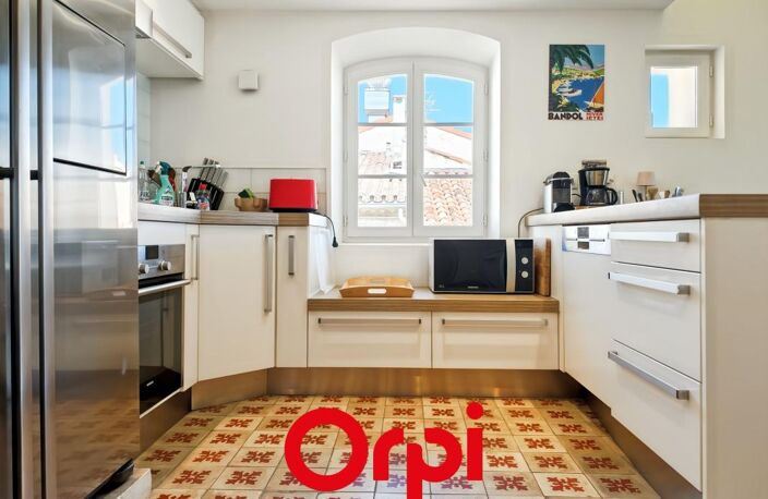 APPARTEMENT SUR LE PORT, VUE MER ET GARAGE — photo 4