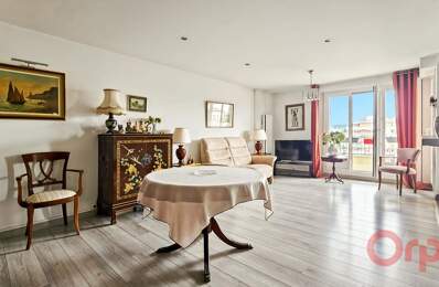 Appartement À Vendre — photo du bien