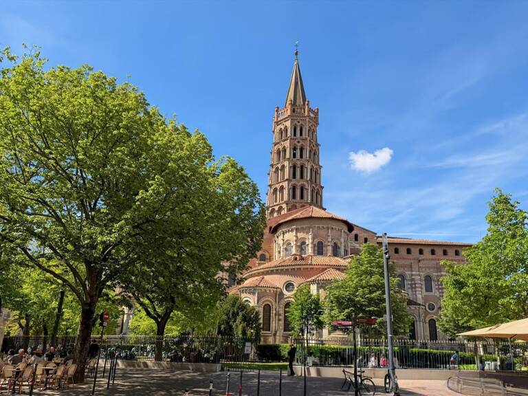 Quartier St Sernin : Appartement de type 4 avec cour de 30 m² — photo 1