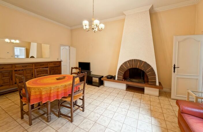Quartier St Sernin : Appartement de type 4 avec cour de 30 m² — photo 2
