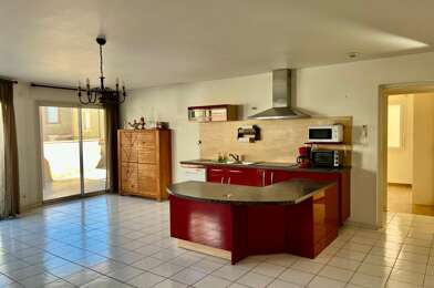 Appartement 4 pièces 220000 €