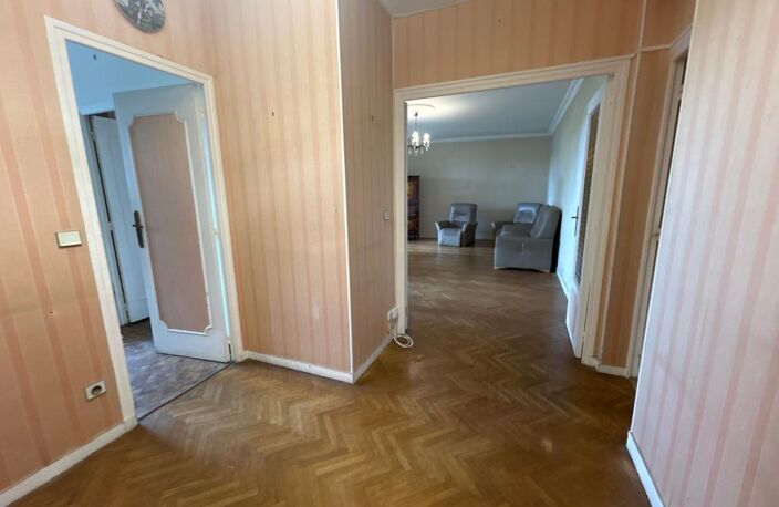 Appartement À Vendre — photo 3