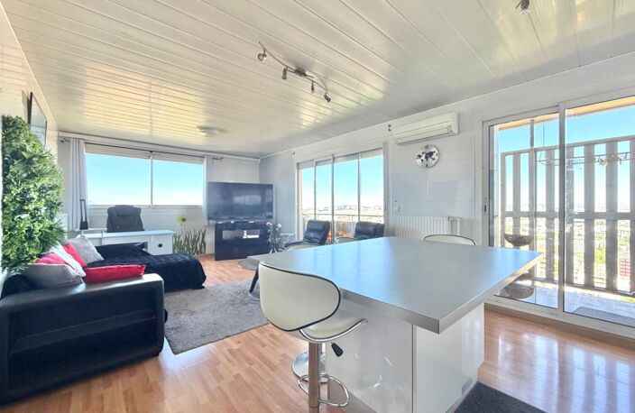 Appartement T4 de 77,12m² en dernier étage - Magnifique vue - Secteur Saint Tronc — photo 3