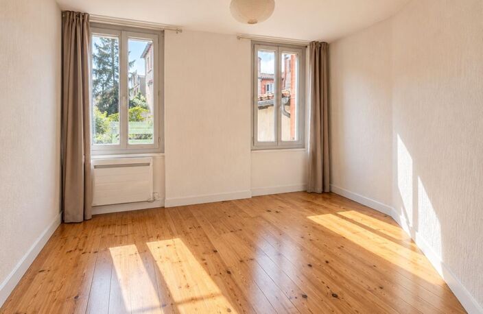 Toulouse Cœur Saint-Cyprien Beau T4 de 100 m² en Dernier Étage — photo 2