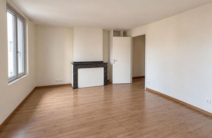 Toulouse Cœur Saint-Cyprien Beau T4 de 100 m² en Dernier Étage — photo 3