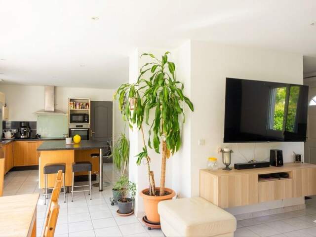 🏡  Maison À Vendre avec piscine ​🏊 — photo du bien