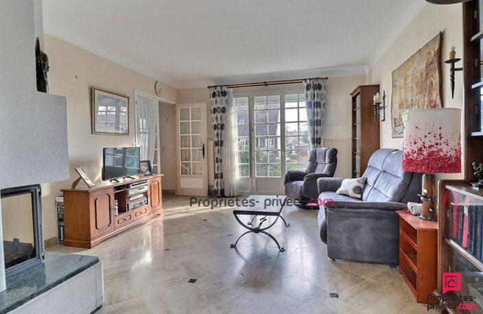 Maison Sainte Genevieve Des Bois 8 pièces 150 m2 — photo 2