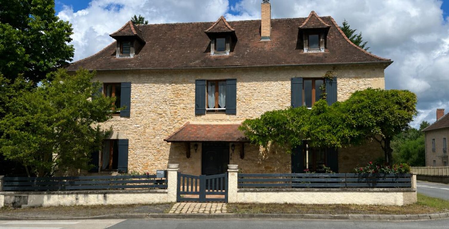 Maison en pierre 215 m2 / 5 chambres / sous-sol / terrain 6000m² — photo 1