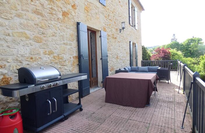 Maison en pierre 215 m2 / 5 chambres / sous-sol / terrain 6000m² — photo 4
