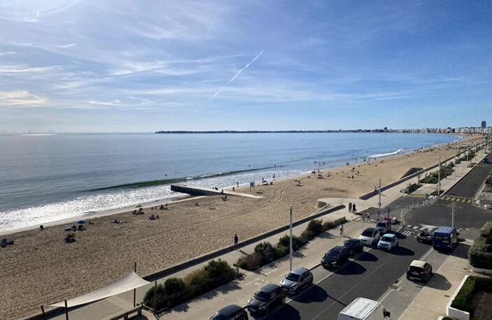 PORNICHET PROCHE LA BAULE APPARTEMENT T3 FACE MER DERNIER ETAGE AVEC STATIONNEMENT — photo 2