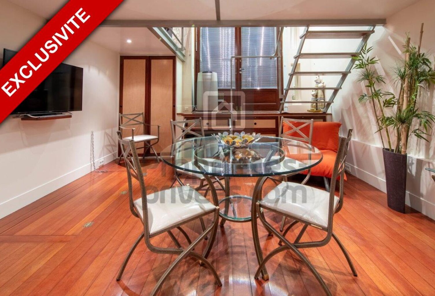 Triplex d'architecte façon yacht urbain - Pont-Neuf, Paris 6e — photo 1