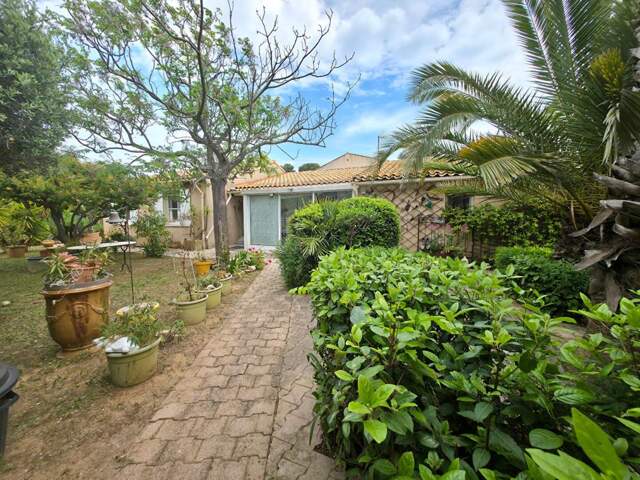 Maison  6 pièce(s) 130 m2 PLAIN PIED — photo du bien