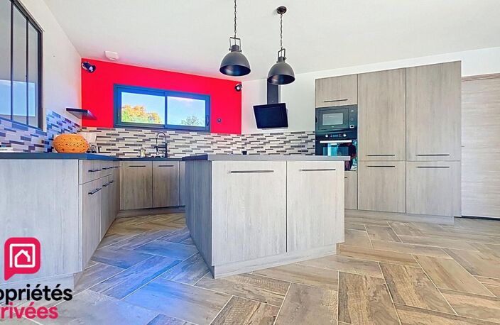 ARVERT, MAISON RÉCENTE DE 143 m² SUR TERRAIN DE 1 695 m² AVEC PISCINE ET GARAGE INDÉPENDANT — photo 5