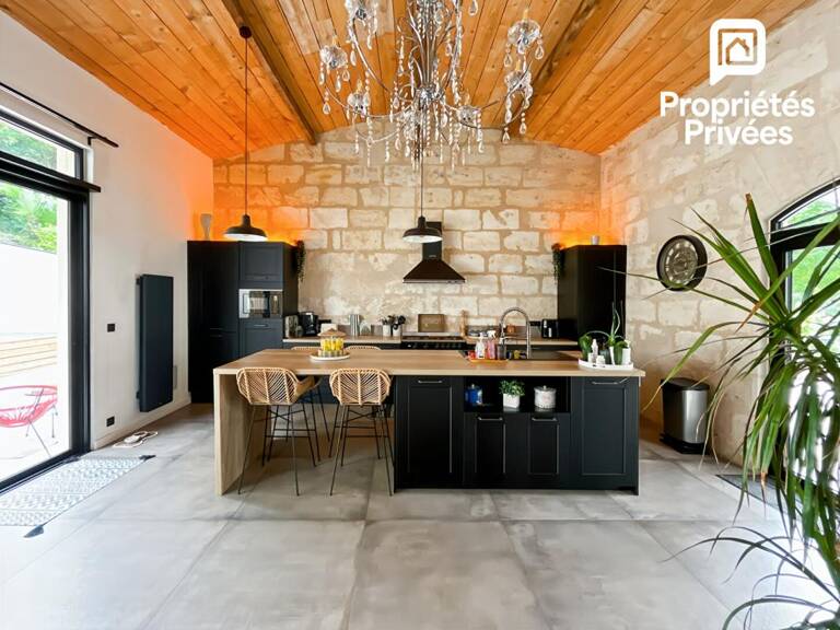 Maison en pierre 215 m² avec piscine et carrière, Cambes proche Bordeaux — photo 1