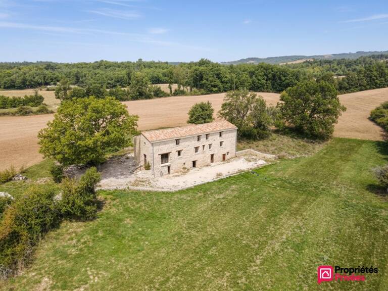 Propriété de caractère alliant authenticité et modernité en Haute-Provence — photo 1