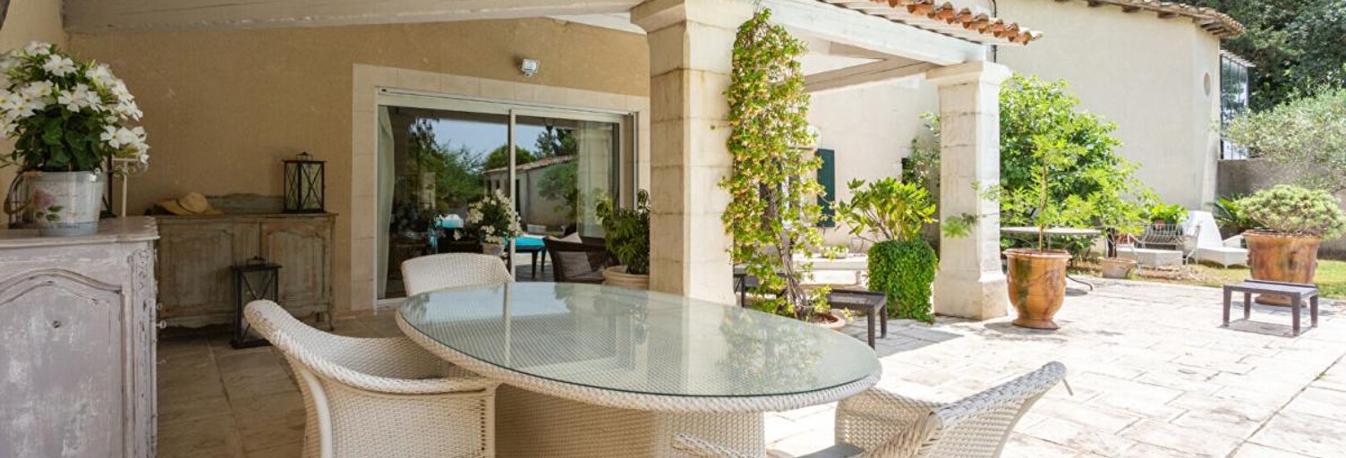 Maison 9 Pièces 267 m² à vendre à Avignon (84000)