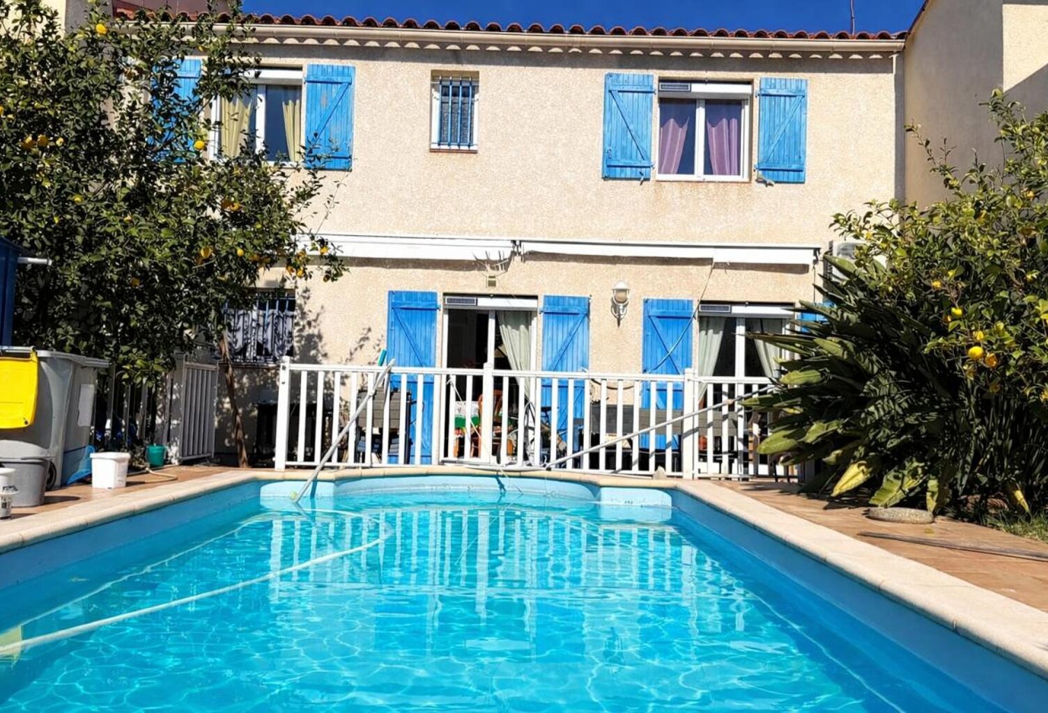 Maison familiale avec piscine  119 m² utiles — photo 1