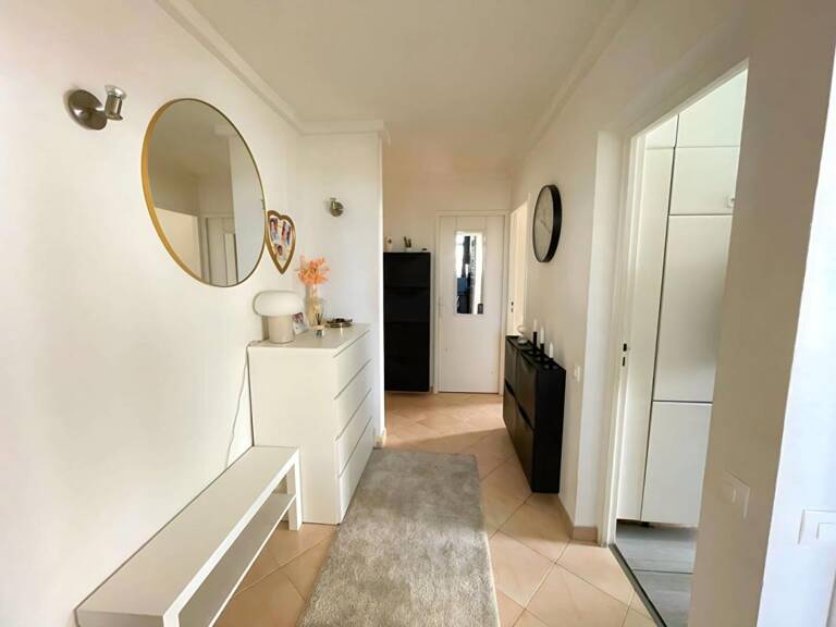 Exclusivité, vendu avec locataire, T4 Marseille 15ème , Résidence Val pins, quartier Les Borels — photo 1