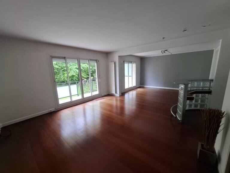Appartement À Vendre — photo 1
