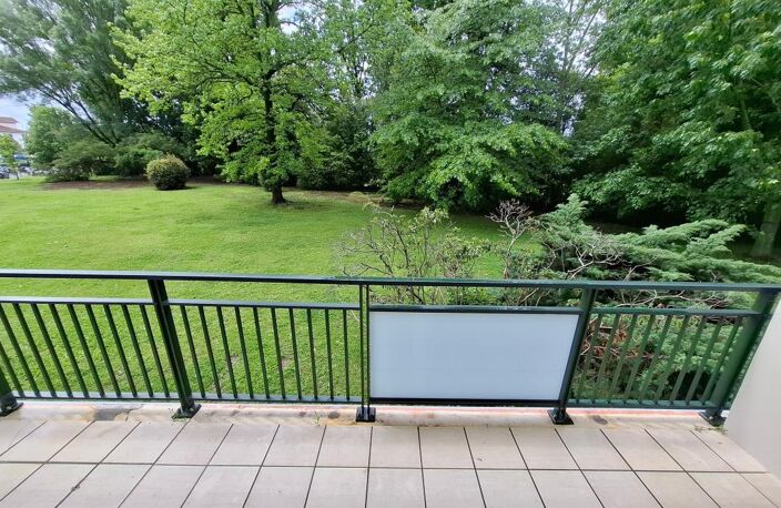 Appartement À Vendre — photo 2