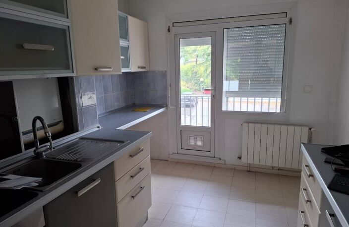 Appartement À Vendre — photo 3