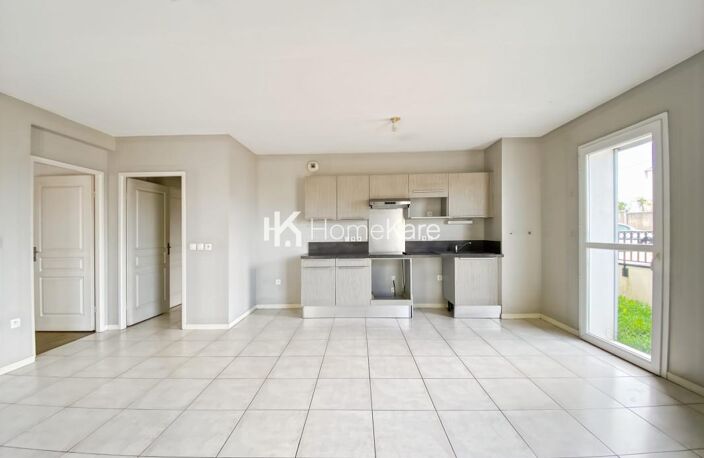 APPARTEMENT T3 LUMINEUX PROCHE DES COMMODITES — photo 2