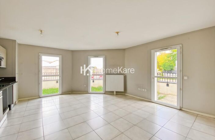 APPARTEMENT T3 LUMINEUX PROCHE DES COMMODITES — photo 4