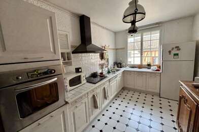 Immeuble  213900 €