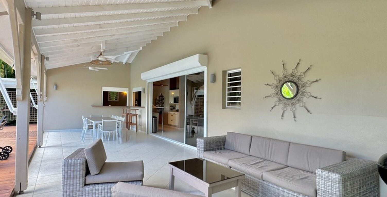 SAINT-FRANÇOIS – VILLA D’EXCEPTION AVEC BUNGALOW & PISCINE — photo 1