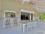 SAINT-FRANÇOIS – VILLA D’EXCEPTION AVEC BUNGALOW & PISCINE — photo 4