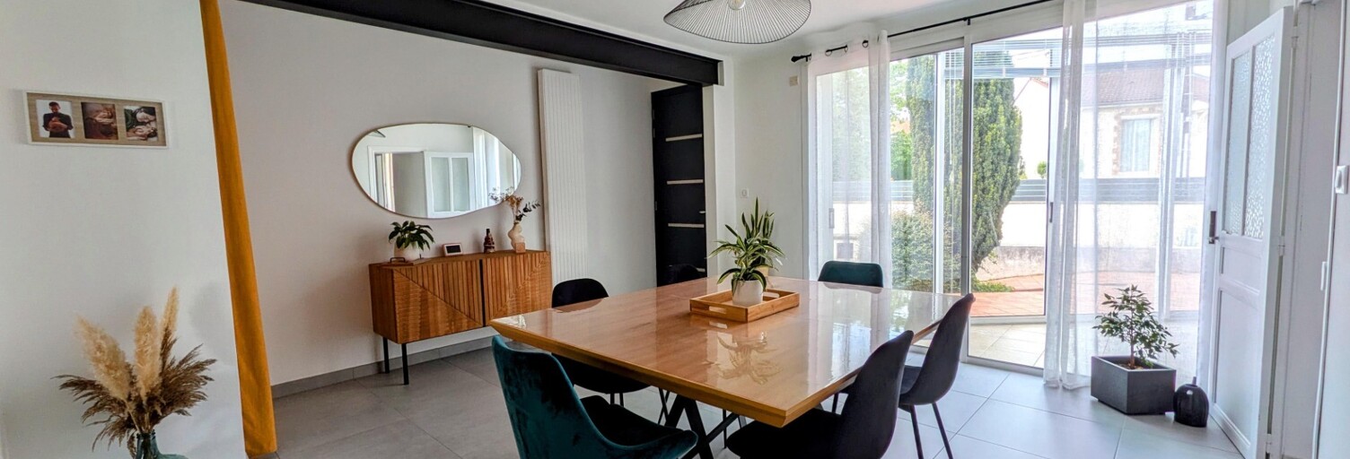 Maison 6 Pièces 144 m² à vendre à Saint-Pierre-des-Échaubrognes (79700)