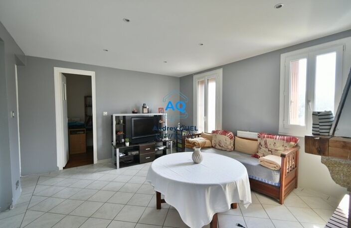 Maison familiale - 6 pièces - 164 m² de surface totale (100,50m² habitables) avec vue dégagée et fort potentiel – VALSERHONE (01) — photo 3