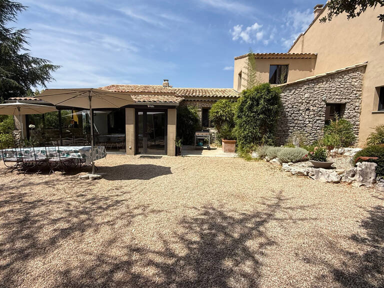 Grande propriété avec Piscine Naturelle - Élégance provençale entre Mont Ventoux et Luberon en EXCLUSIVITÉ — photo 1