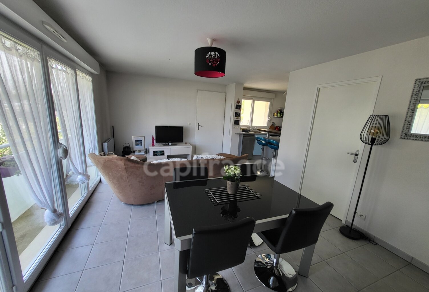 Charmant duplex lumineux type 3 avec balcon filant et parking – Résidence calme, EYSINES (33) — photo 1