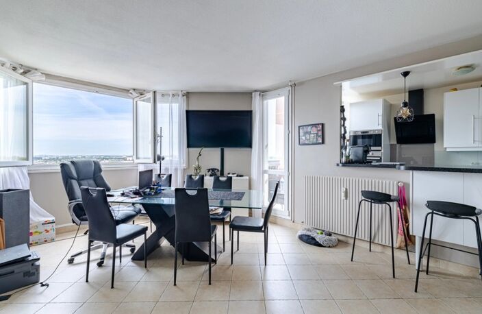 LIVRY GARGAN appartement T4 6 85 M2 cave et place de parking — photo 3