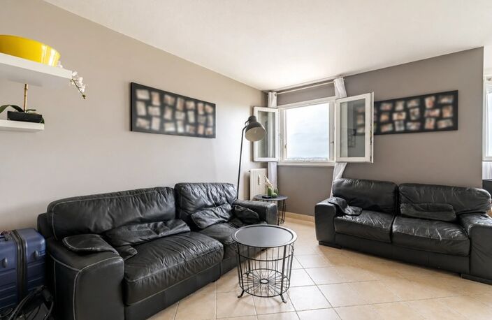LIVRY GARGAN appartement T4 6 85 M2 cave et place de parking — photo 4