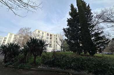 Appartement 3 pièces 931 €