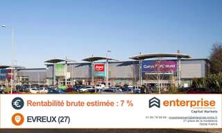 Commerce  2450 m² à vendre à Évreux (27000)