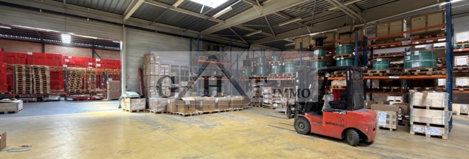 Local industriel  2500 m² à louer à Moissy-Cramayel (77550)