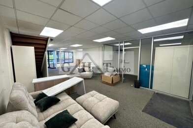 Local industriel  435000 €