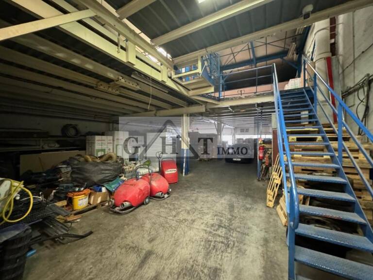 ENTREPOT BUREAUX 530M2 A LOUER CHENNEVIERES SUR MARNE — photo 1